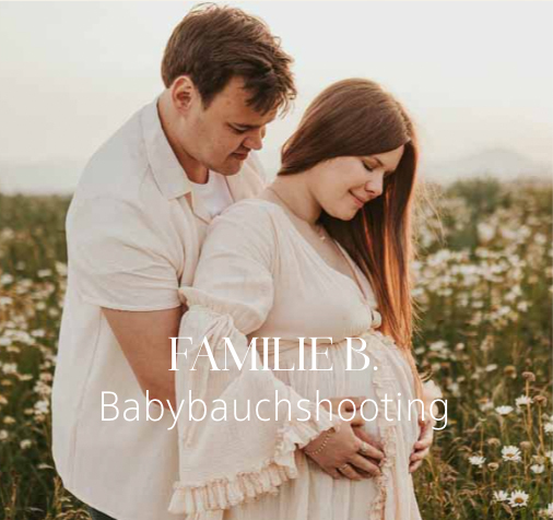 Liebendes Paar und werdende Eltern bei Sonnenuntergang und Babybauchshooting